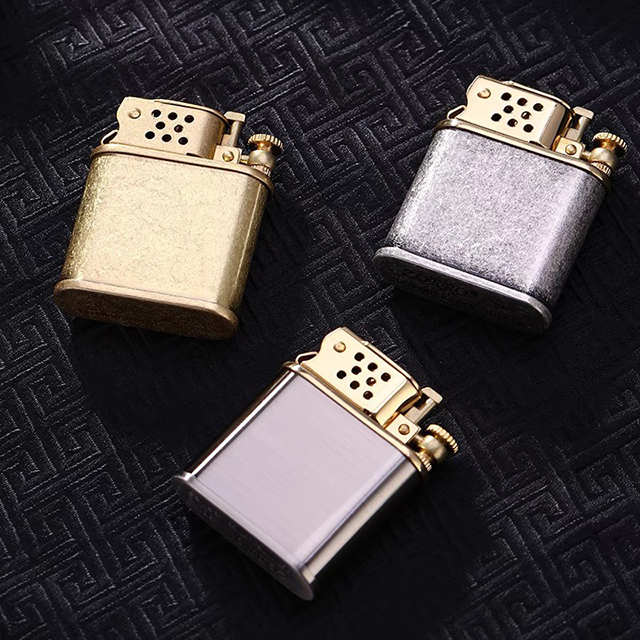 Vỏ Hột Quẹt Bật Lửa Xăng Đá Zorro Z-561 Đánh Lửa Tự Động Thiết Kế Đẹp Độc Lạ - Dùng Xăng Bấc Đá Cao Cấp