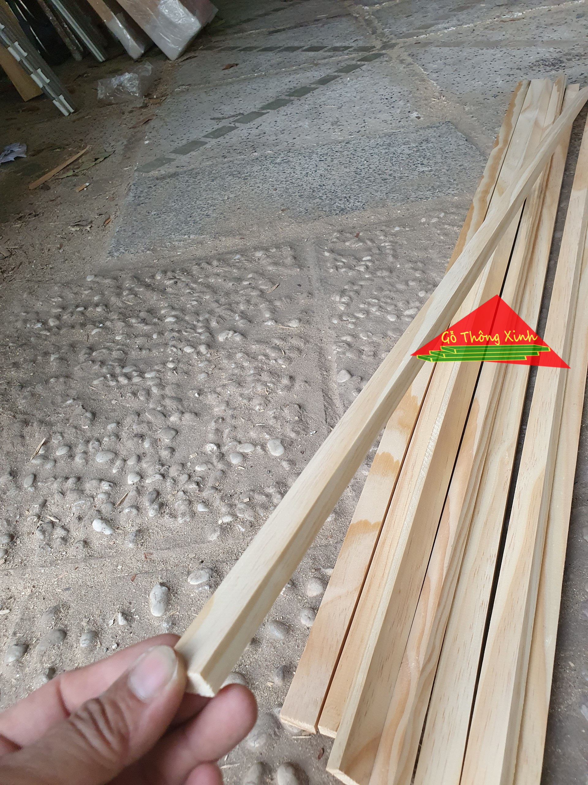 Thanh gỗ thông dài 1m,rộng 2cm,dày 1cm dùng làm nẹp,khung viền,đóng kệ,đóng vật dụng,đóng thùng gỗ,decor,DIY