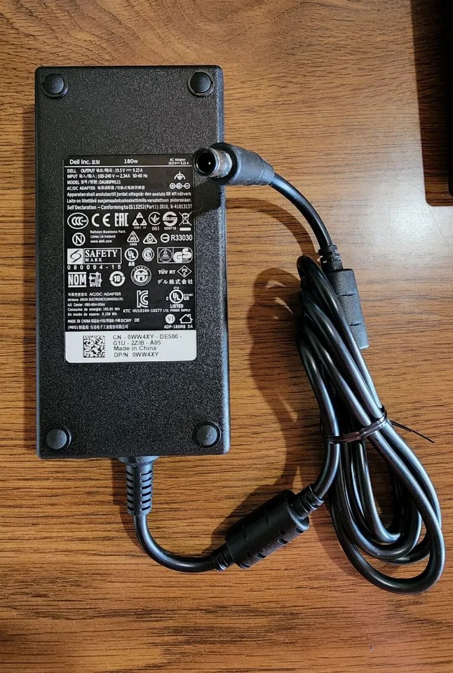 Sạc dành cho laptop Dell Precision 7550 7560 hàng nhập khẩu.