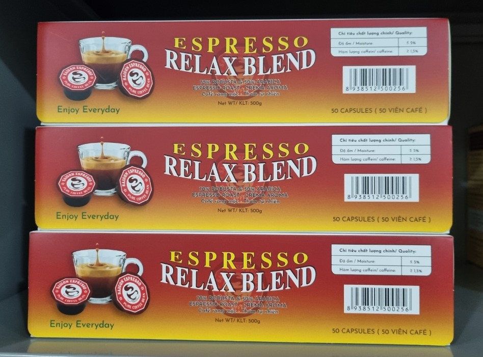 Cà phê viên nén Relax Blend - Saigon Espresso, Loại Viên nén lớn = 10g/viên (1 hộp 50 viên; KLT : 500g/hộp). Viên nén café tương thích với máy Lavazza Blue, cho ra 1 ly cà phê Epresso chất lượng, thơm ngon, vị đậm đà, lớp crema dày .