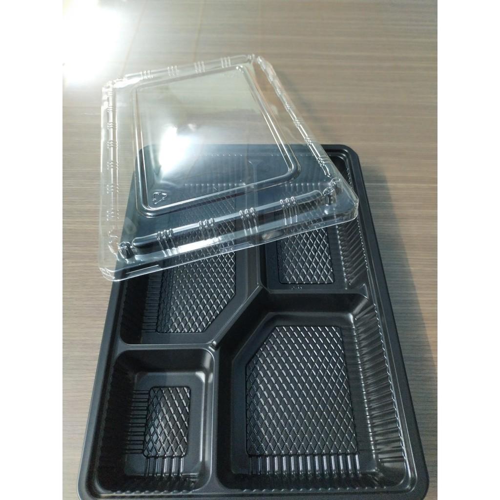 HỘP NHỰA ĐẾ ĐEN 4 NGĂN HT25 CÓ NẮP