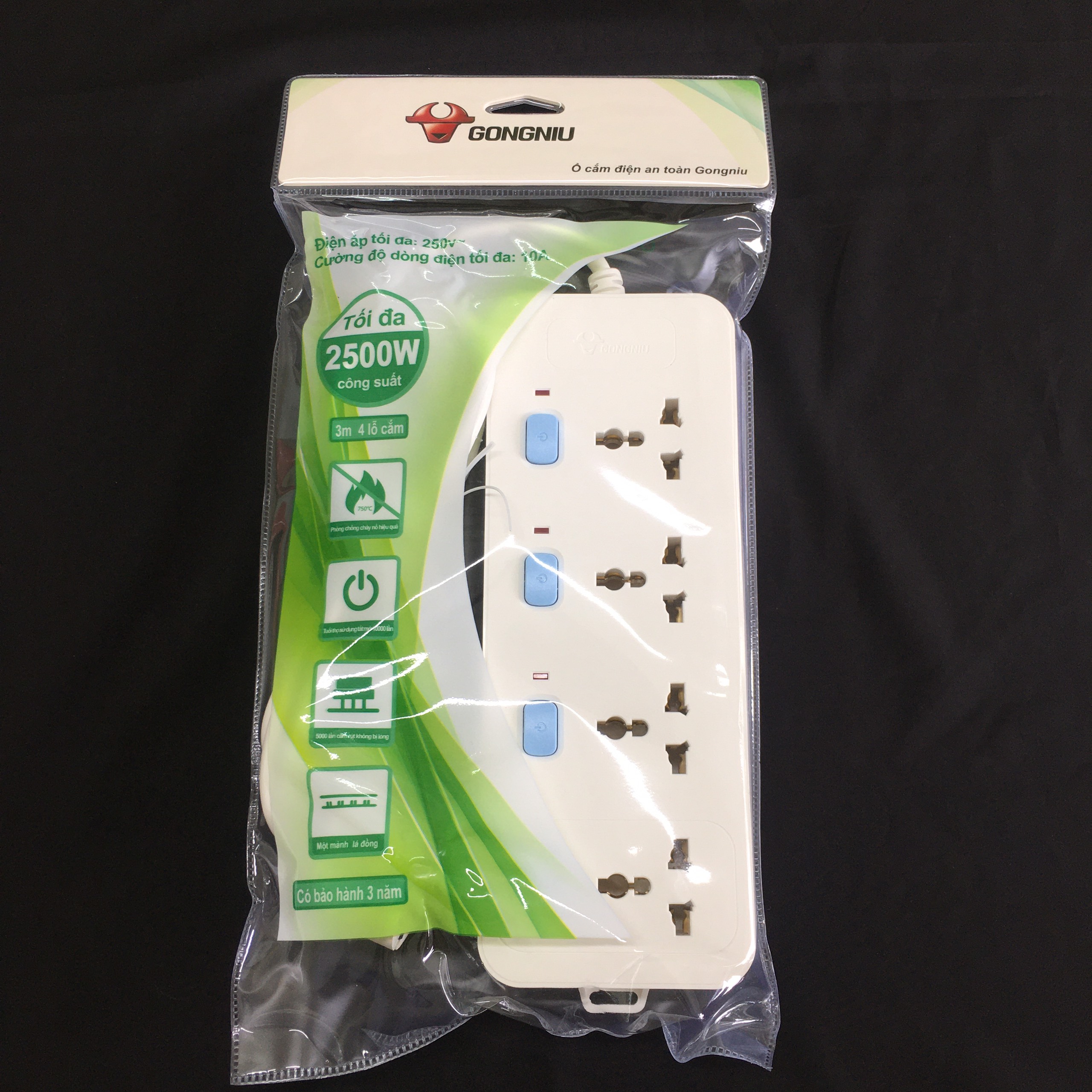 Ổ Cắm Điện Gongniu 4 Ổ Đa Năng 4 Công Tắc – Công Suất 10A/250/2500W – Trắng – Chính Hãng