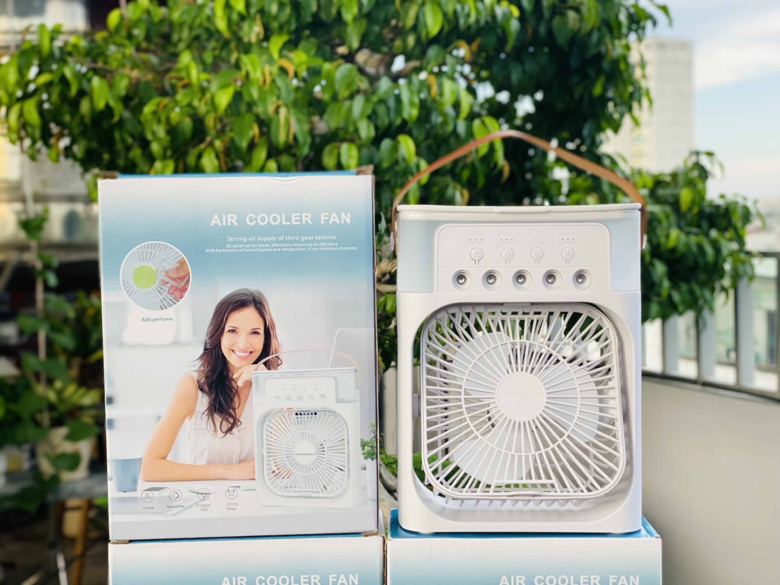 Quạt Điều Hòa Hơi Nước Mini A60 600ml , Quạt Phun Sương Tạo Ẩm Làm Mát Để Bàn Văn Phòng 5 Vòi Phun Đèn Led Nhiều Màu hàng nhập khẩu
