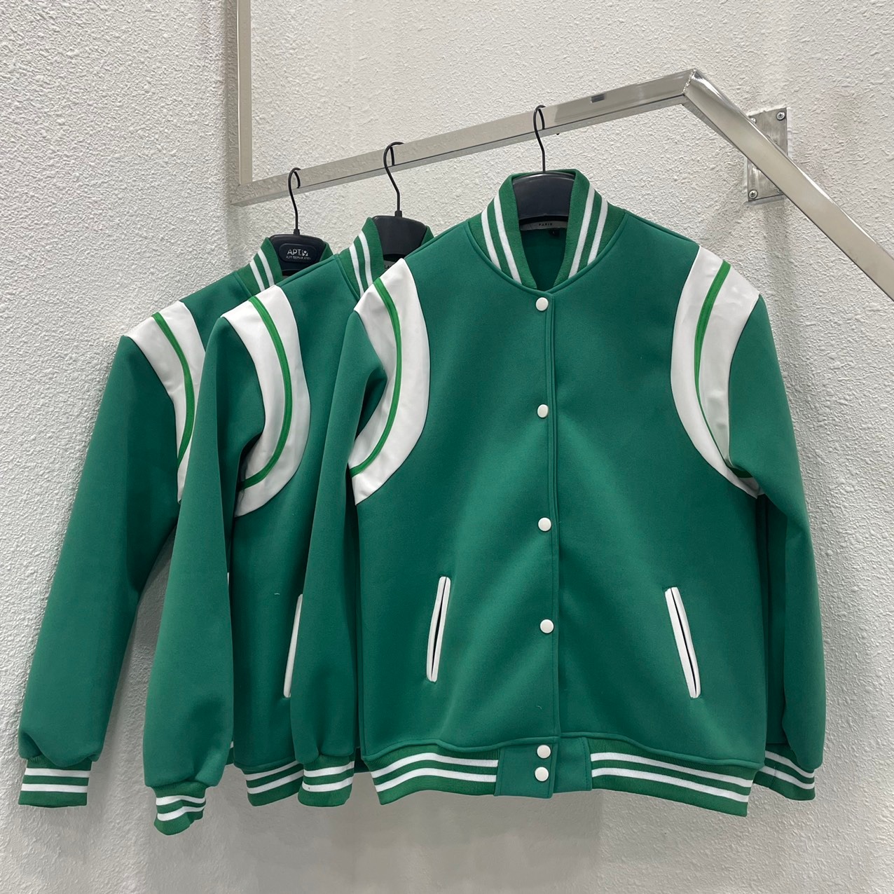 Áo khoác bomber Teddy , varsity jacket Sơn Tùng form rộng , áo bóng chày oversize nam nữ chất liệu nỉ lót dù 2 lớp - Gin store