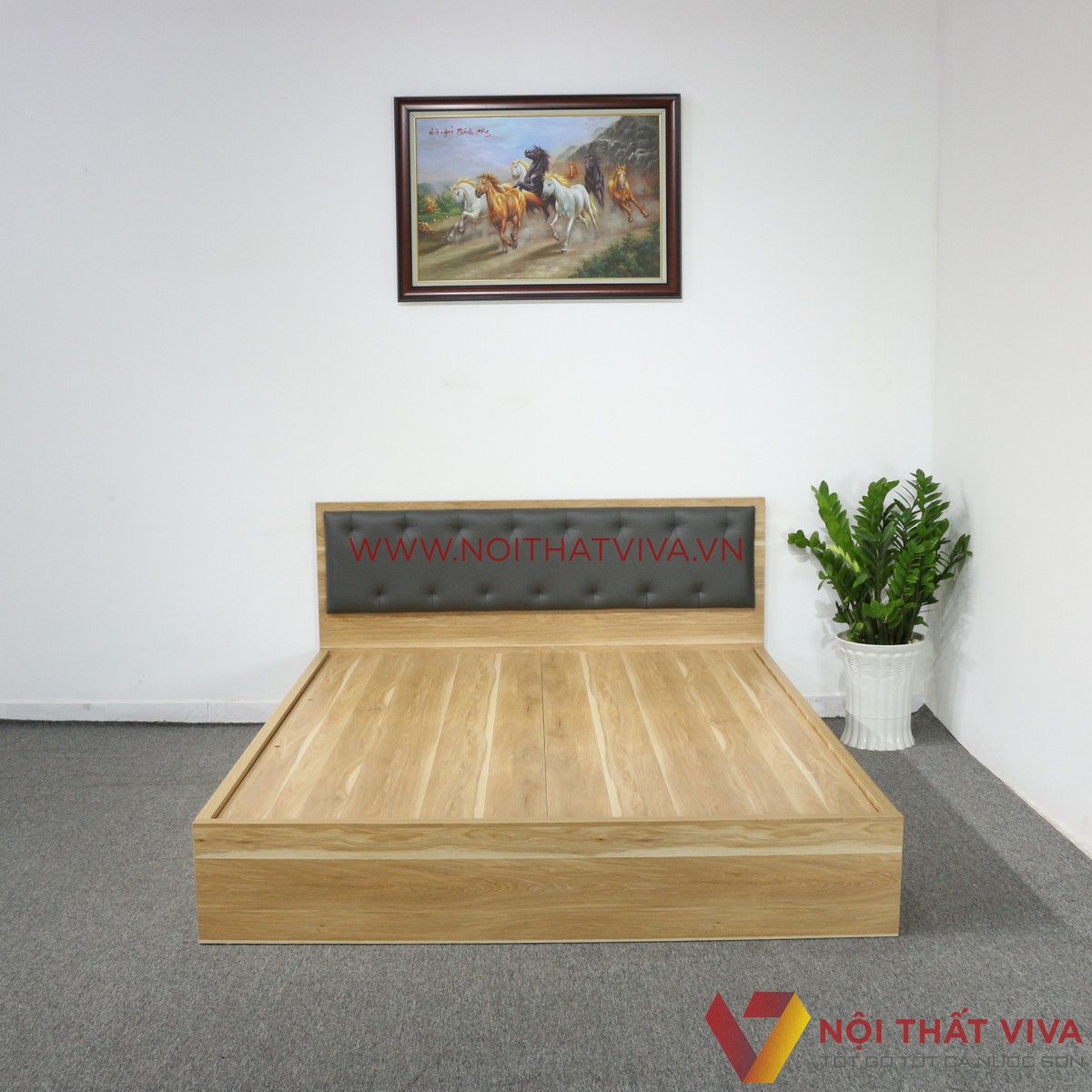 Giường Ngủ Gỗ MDF Melamine Vân Gỗ Vàng Sọc Có Đầu Nệm Đen Đẹp