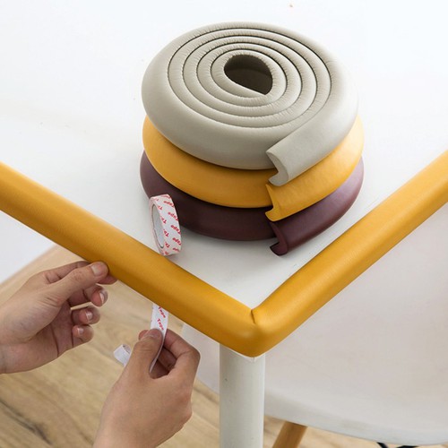 Cuộn xốp bọt biển bọc cạnh bàn dài 2 mét kèm keo dán - Bọc cạnh bàn, tủ, góc bàn bảo vệ an toàn cho trẻ nhỏ tập bò, tập đi trong nhà