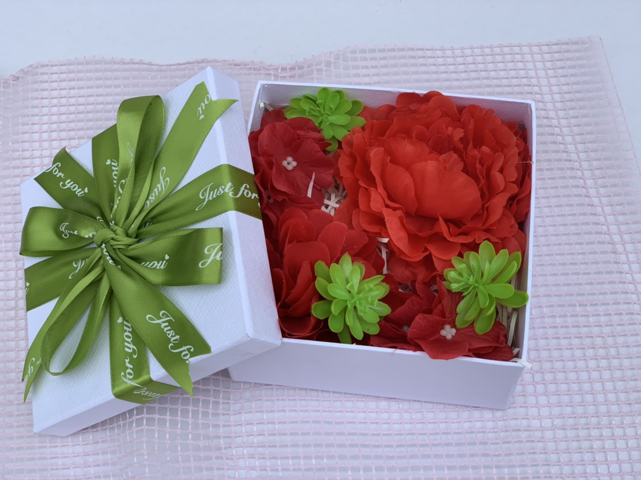 Hộp quà trang trí giá rẻ, vuông 14 cao 7cm
