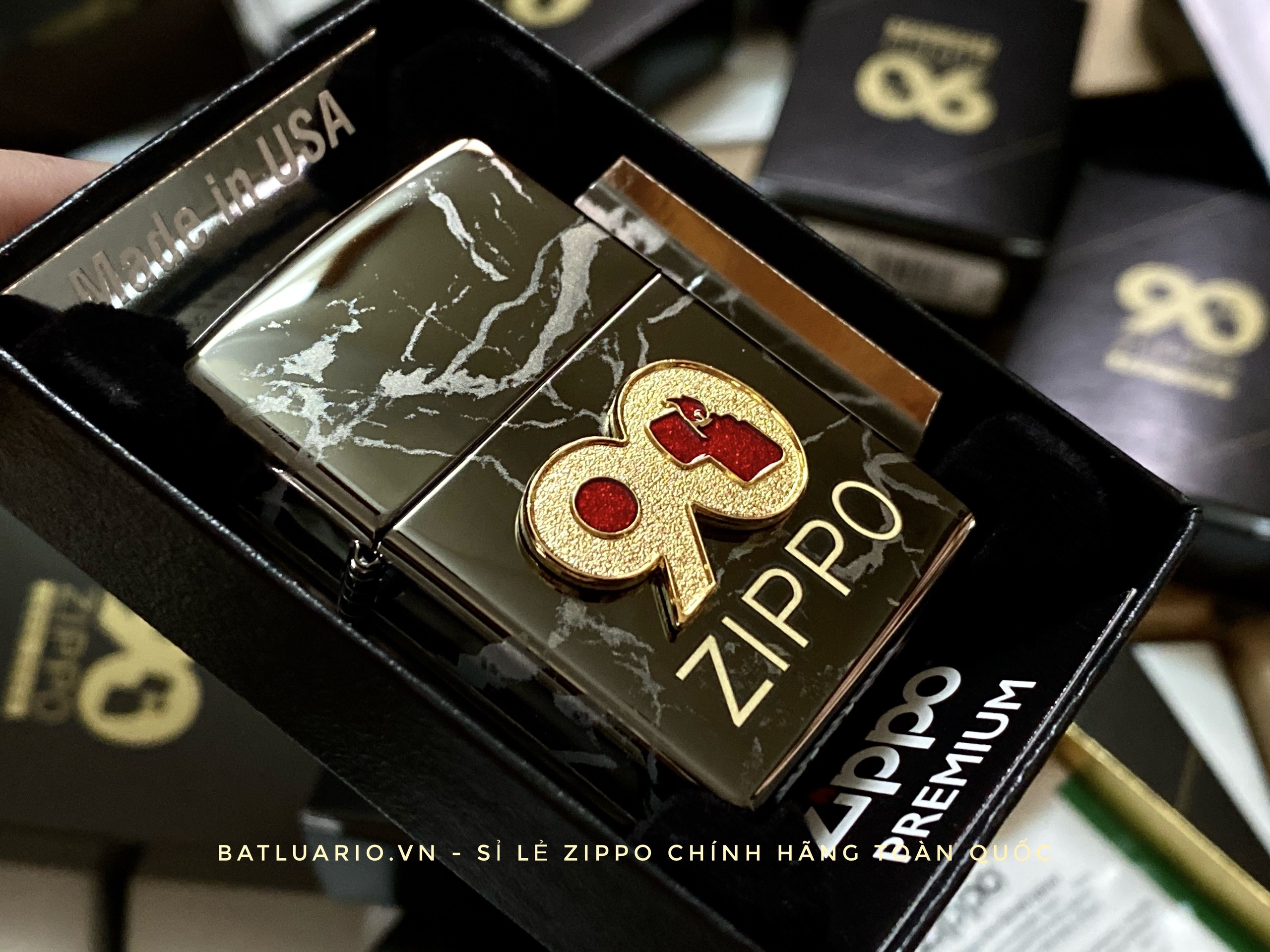 Bật Lửa Zippo Zippo 49864 – Zippo High Polish Black 90th Anniversary Commemorative