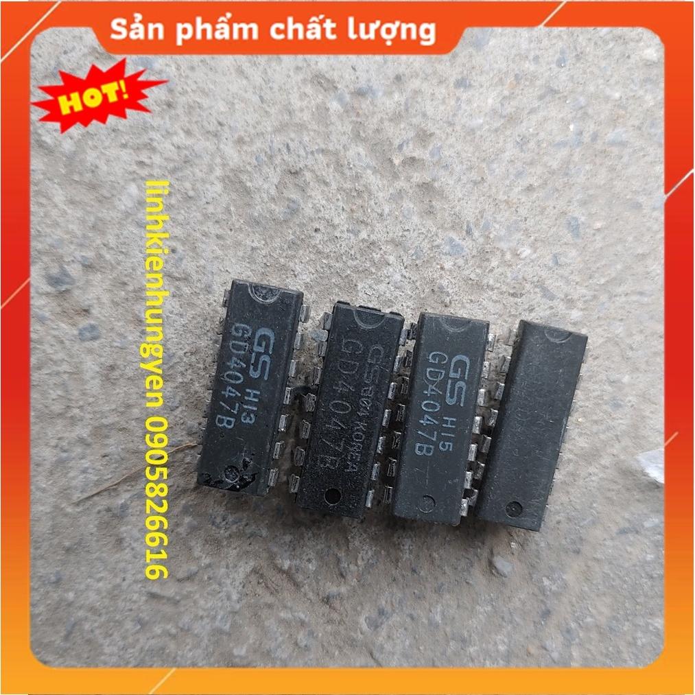 ic dao dộng CD4047 - DIP14 chân cắm mới