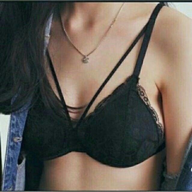 Áo lót bra ren dây chéo chữ V