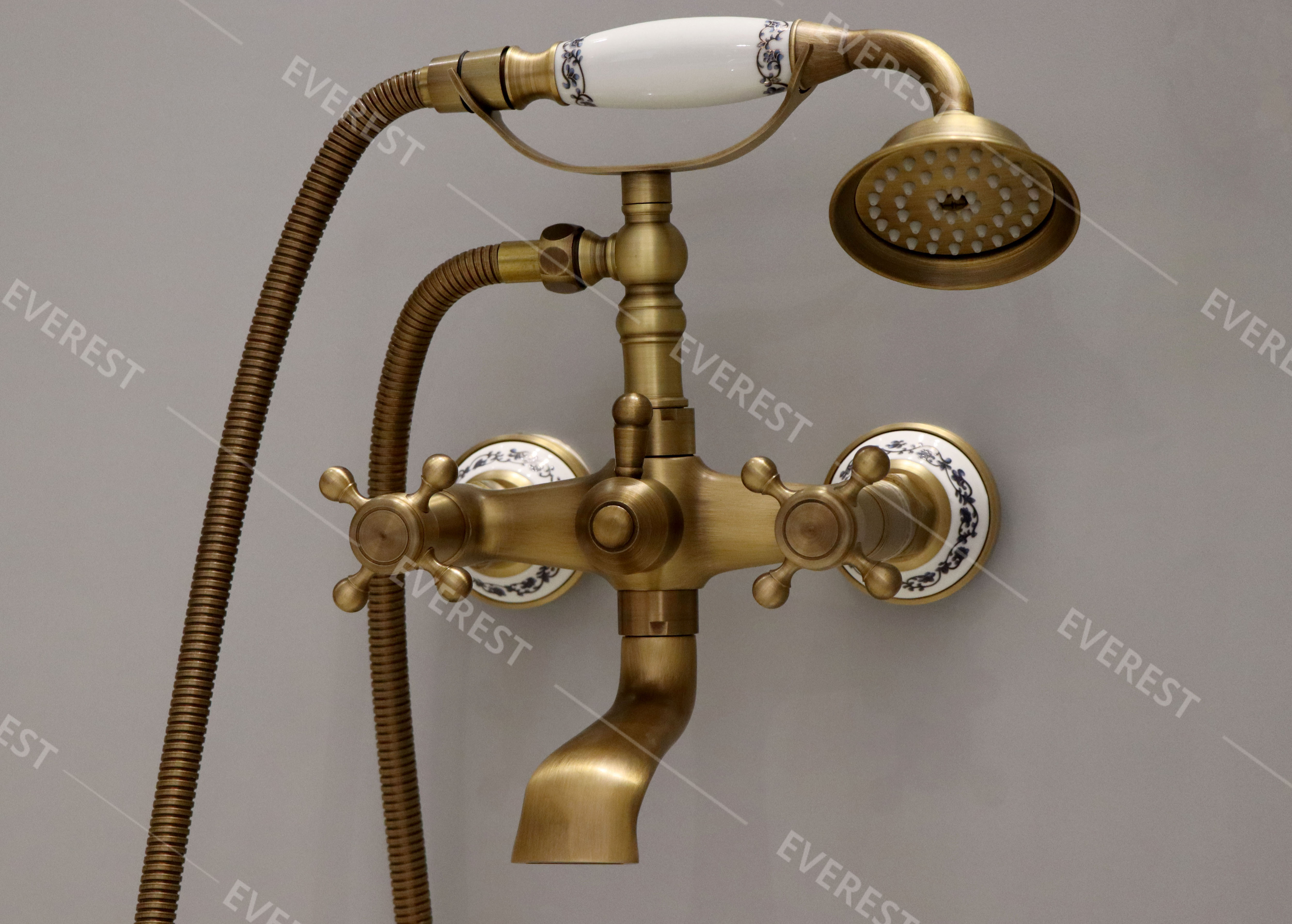 Sen tắm bằng đồng EVEREST EV-1126