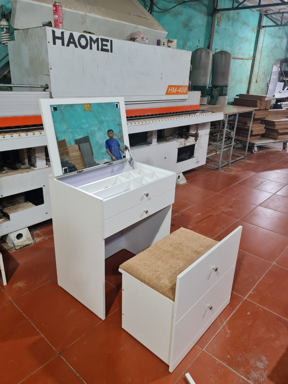 Bàn trang điểm thông minh, bàn trang điểm gương gấp, bàn trang điểm có gương đèn led cảm ứng dài 60cm