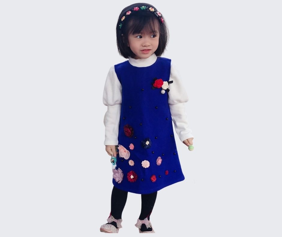 Sét váy dạ hàn thêu hoa nổi kèm áo cao cổ lót lông cho bé từ 8 kg đến 20 kg