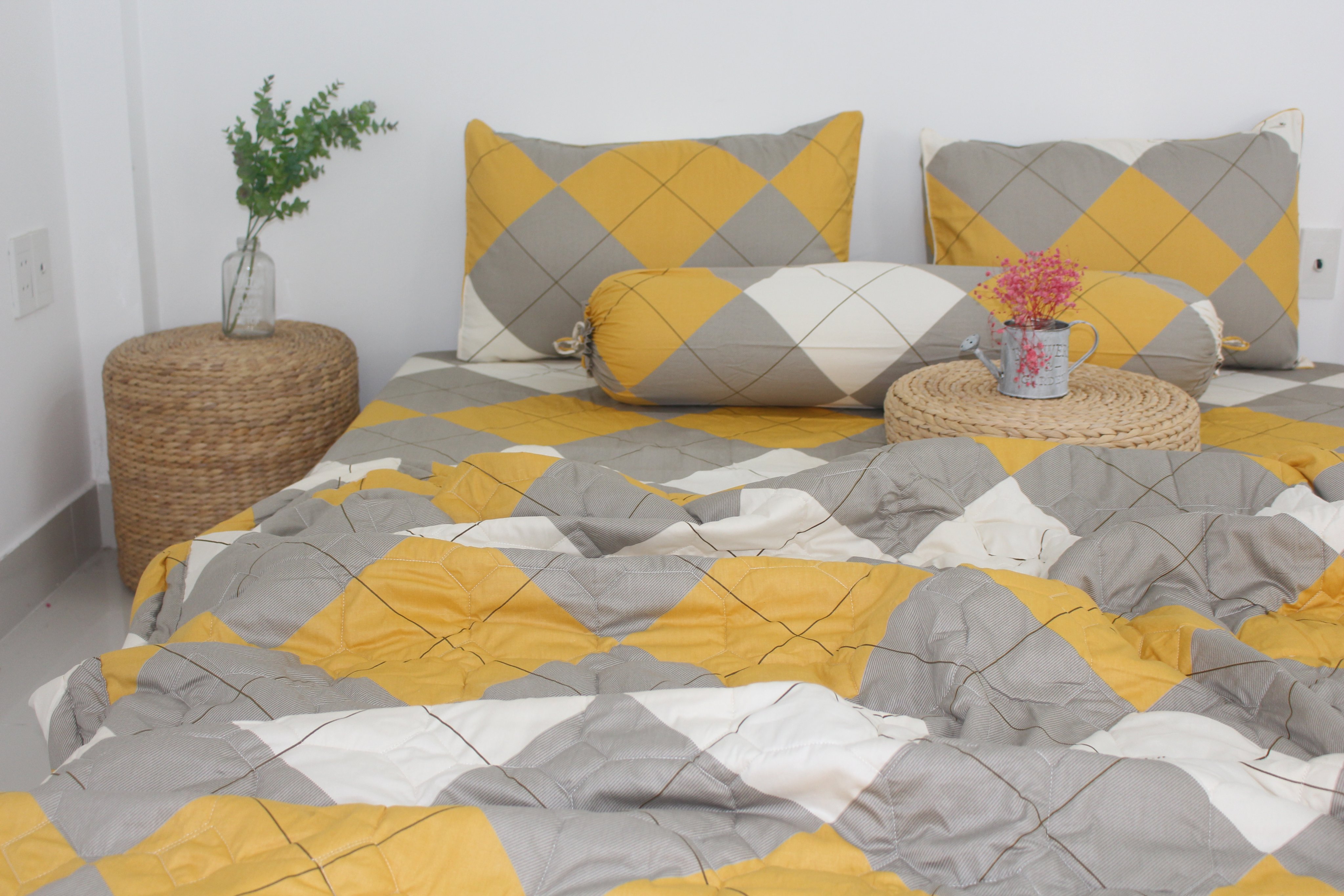 Bộ Drap Gối Cotton -Mẫu Tam giác Vàng - vải dày dặn, mát mẻ, siêu thấm mồ hôi