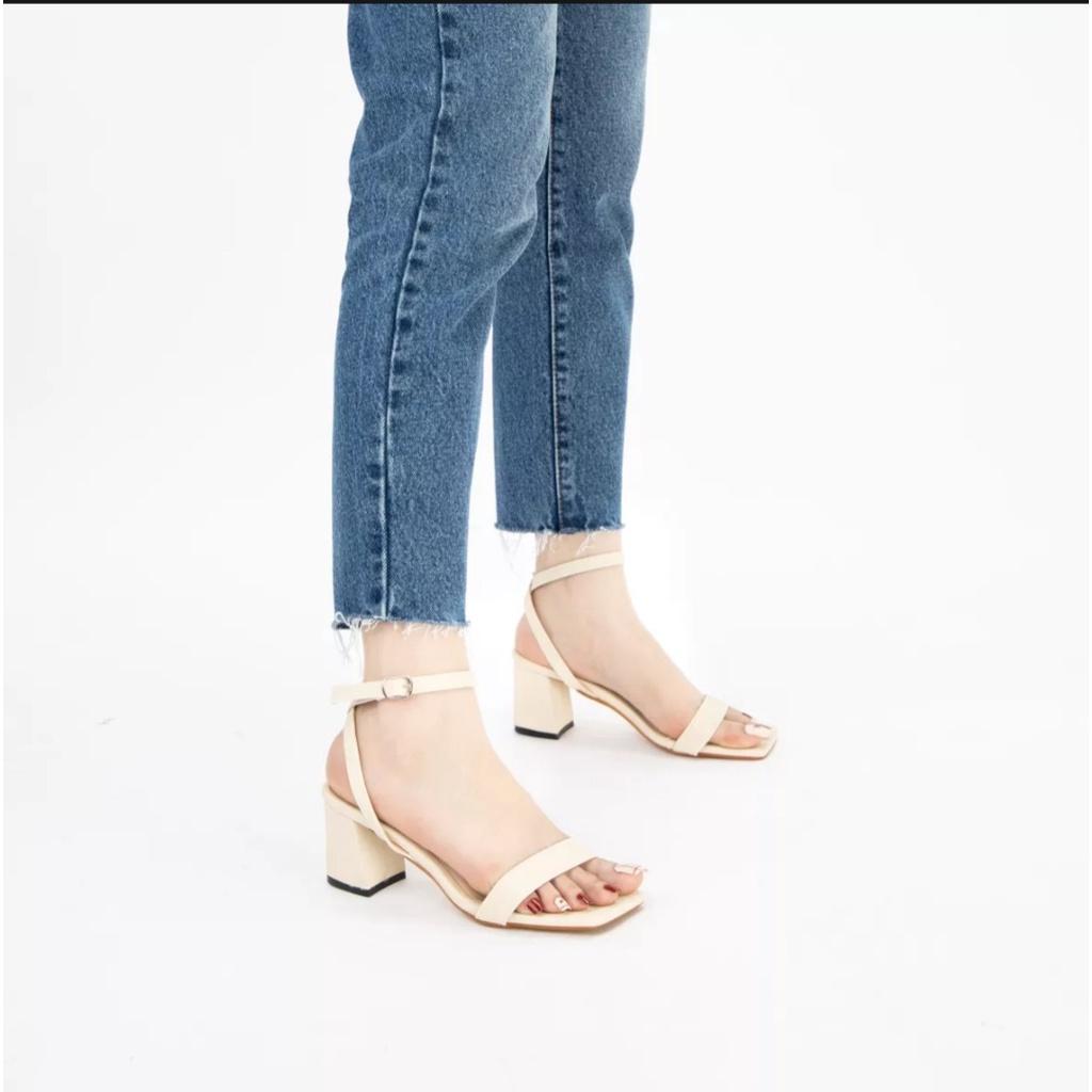 Giày sandal cao gót big size nữ 40 41 42 43 quai ngang thời trang sang chảnh cấp size lớn gót vuông cao 5 phân