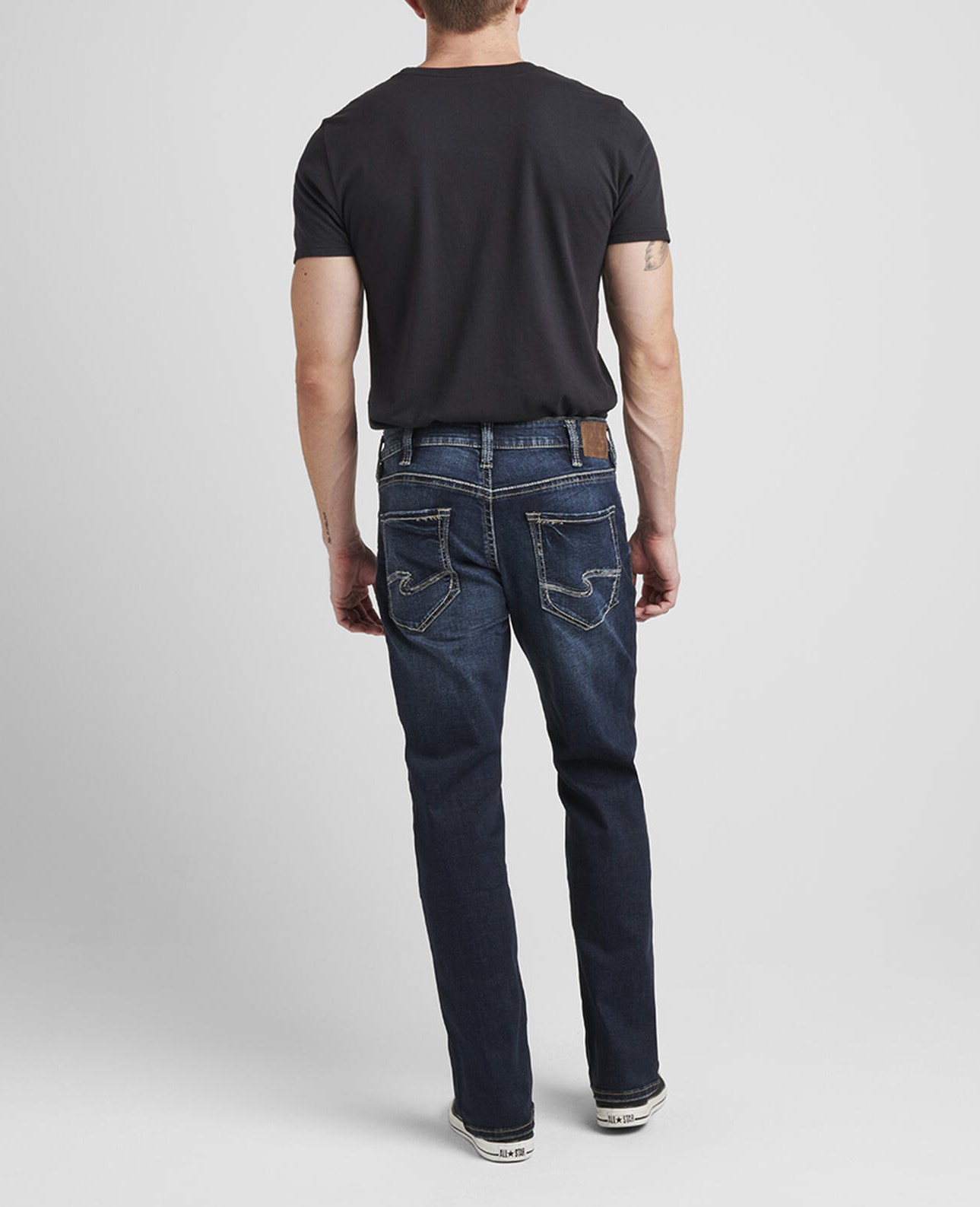 Quần Sil/er Je#ns Men's Zac Jeans. Thương hiệu jeans chất lượng, chuyên về các sản phẩm denim. Chất jeans dày dặn, mềm mại, co giãn thoải mái. Form straight thoải mái