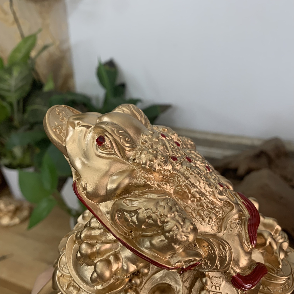 Tượng Cóc 3 chân cóc Thiềm Thừ ngậm tiền tài lộc chiêu giữ tài lộc - Chiều Cao 11cm - màu nhũ đồng