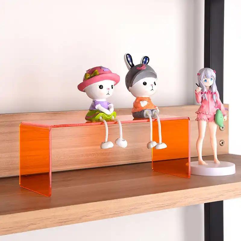 Hàng cao cấp, Kệ mica chữ U trưng bày sản phẩm, nước hoa, son, nhiều màu sắc