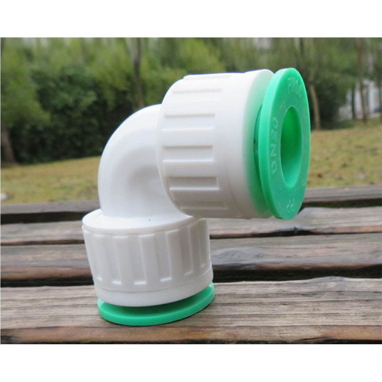 GÓC VUÔNG NỐI ỐNG PPr. Model:NV.001. Xuất Sứ: Hàn Quốc. Nối ống không cần keo hoặc hàn ống. tháo lắp dễ dàng