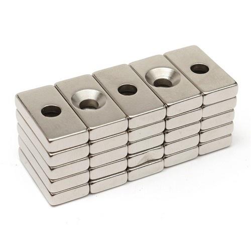 Nam châm trắng kích thước 30x10x5 1 lỗ vát set 5 viên, nam châm đất hiếm siêu cường