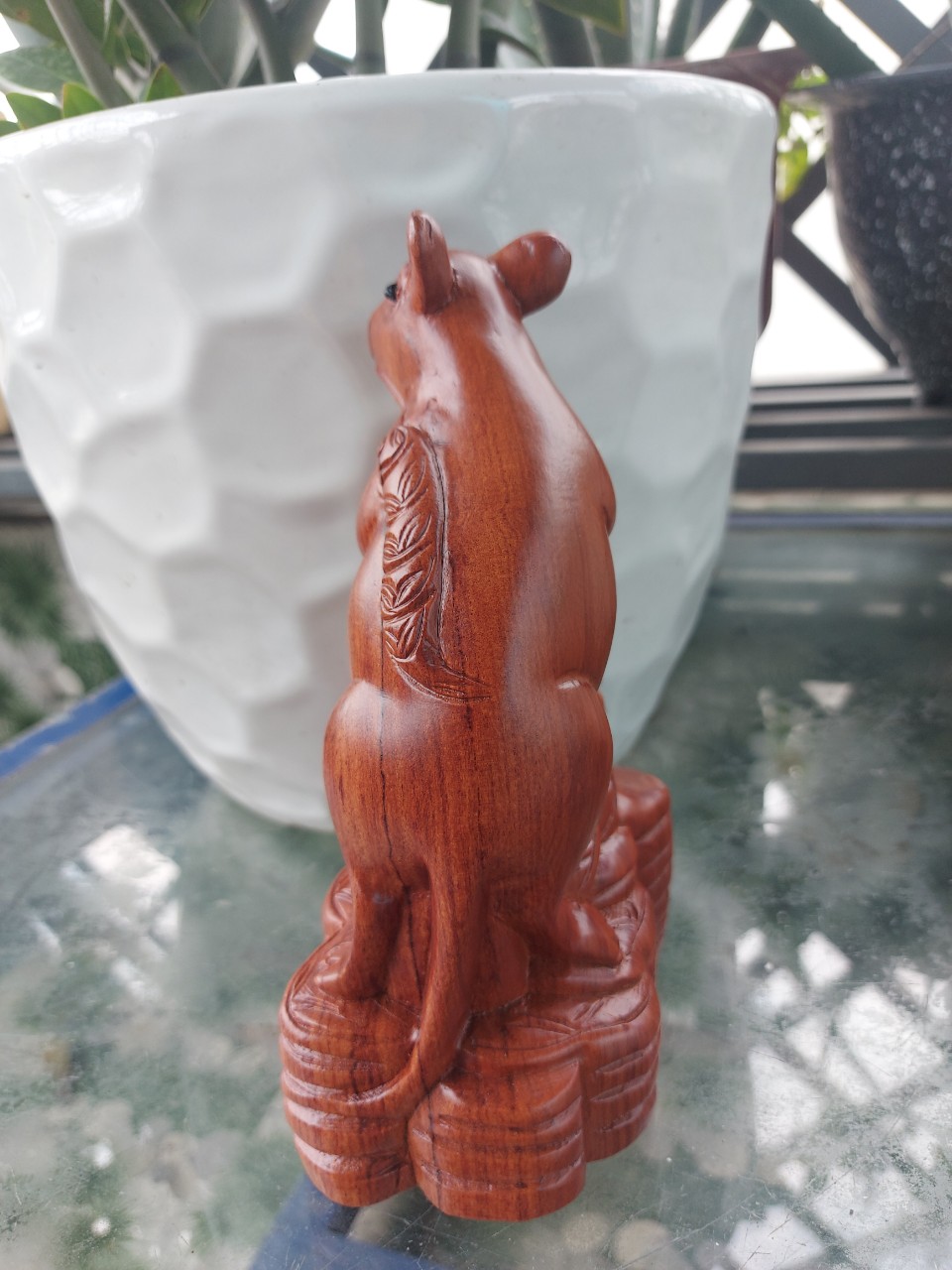 Tượng con chuột gỗ hương nguyên khối cao 20cm