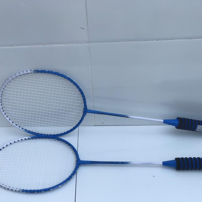 Đôi vợt cầu lông giá rẻ SU 827 -BK907 cho trẻ em học sinh sinh viên luyện tập