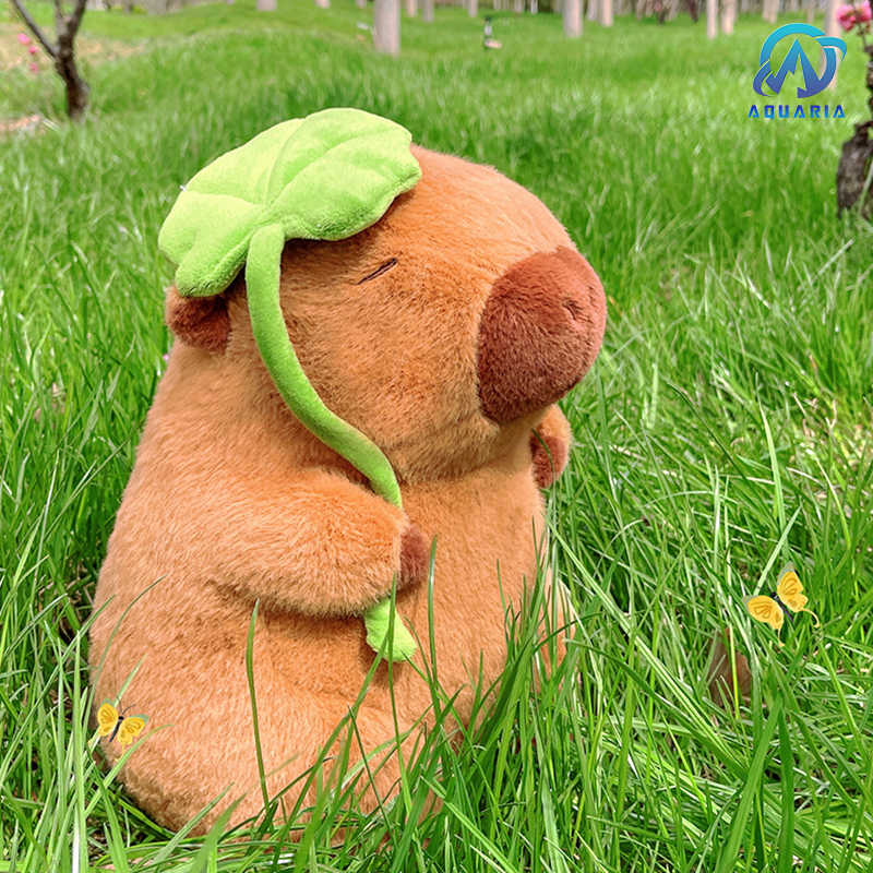 Gấu Bông Thú Nhồi Bông Capybara Đội Lá Sen Siêu Đáng Yêu 40cm