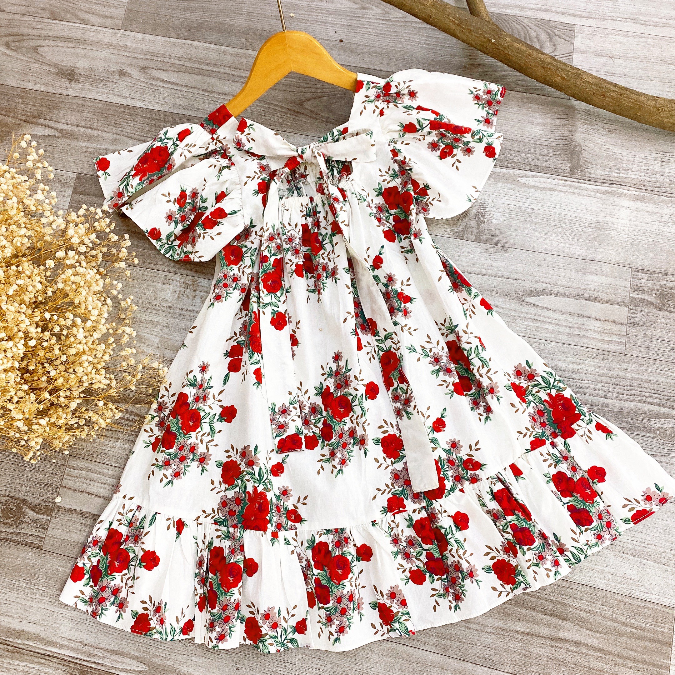 Váy bé gái hoa hồng ROLIA chất cotton mặc mát và thấm hút mồ hôi cho ngày hè V136