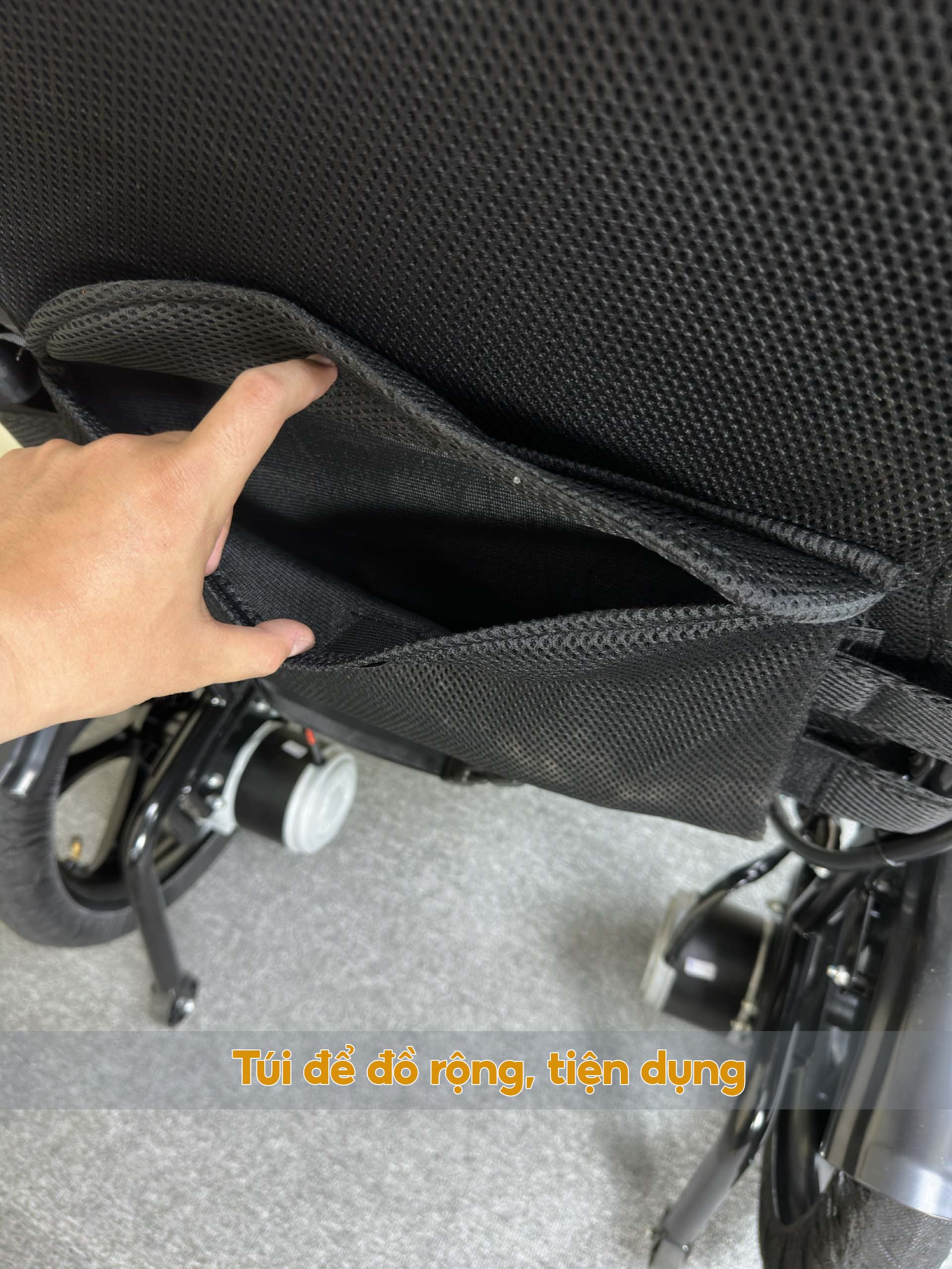 Xe Lăn Điện Khung Cong Ôm Sát Cơ Thể, Pin Sạc Nhanh, Chính Hãng NIKITA XLD-1500