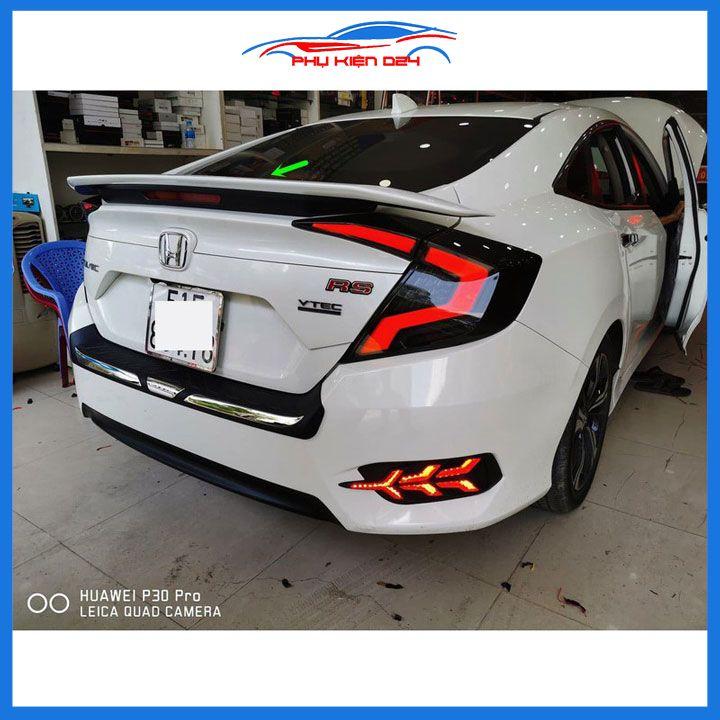 Đuôi gió sau xe liền cốp Honda Civic Kiểu RS 2019-2022 có đèn Led hàng mộc chưa sơn