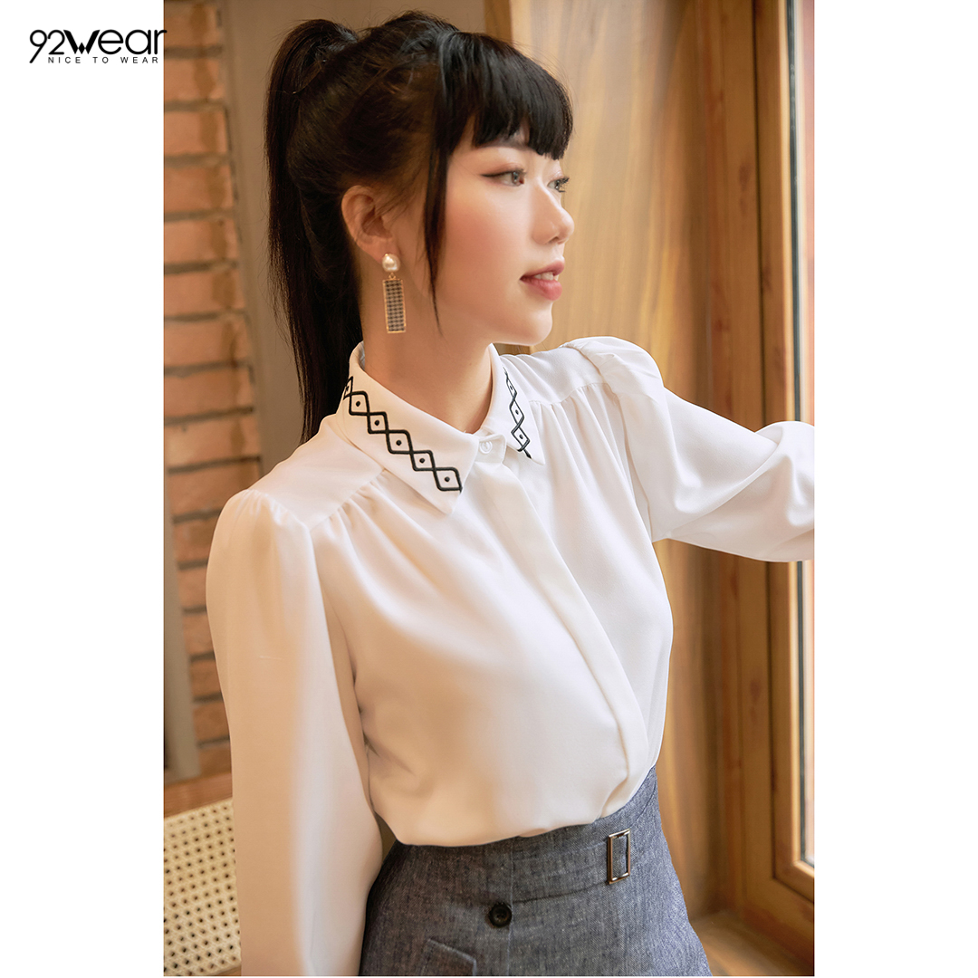 Áo Sơ Mi Nữ 92WEAR dài tay thêu lá cổ ASW0848