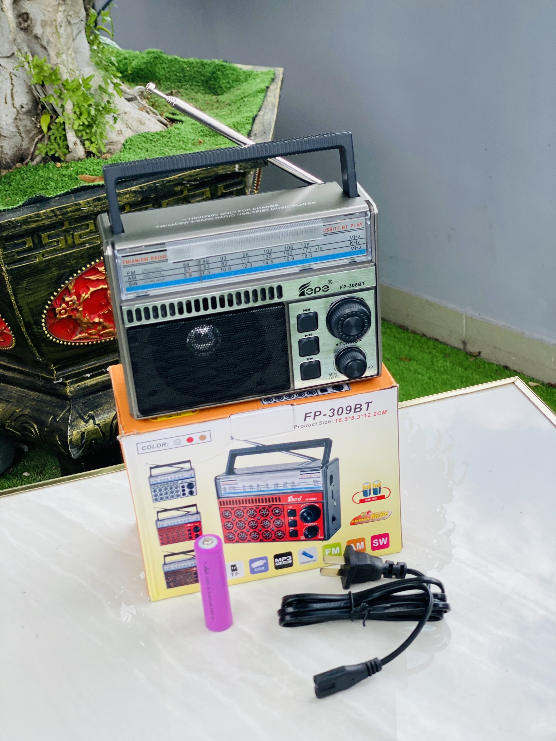 Đài Radio FM FP 309BT Trải nghiệm âm thanh sống động với công suất 5W, kết nối Bluetooth, USB, TF, AUX ,đèn LED pin sạc quà tặng ông bà cha mẹ ý nghĩa hàng nhập khẩu