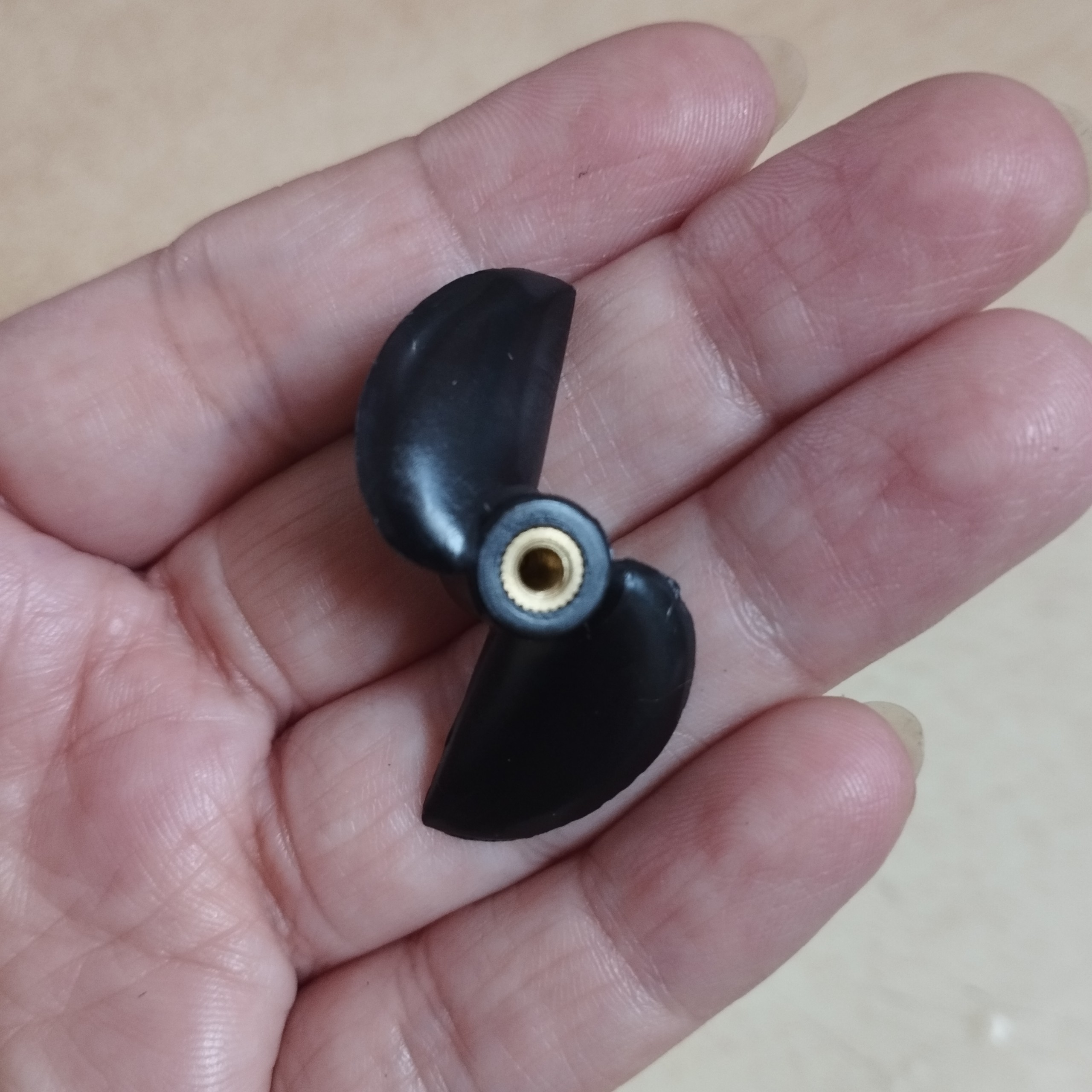 Chân vịt có ren xoắn kích thước 3x36mm, bán theo cặp thuận nghịch
