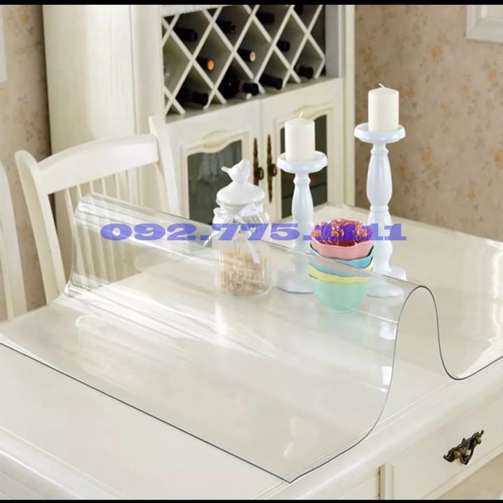 Tấm nhựa PVC làm khăn trải bàn