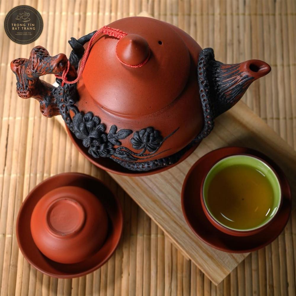 Bộ Ấm Chén Trà Đạo Gốm Tử Sa Bát Tràng Đắp Nổi Hoa Phù Dung Dáng Thủy Bình Dung Tích 400ml ATSML 02.3