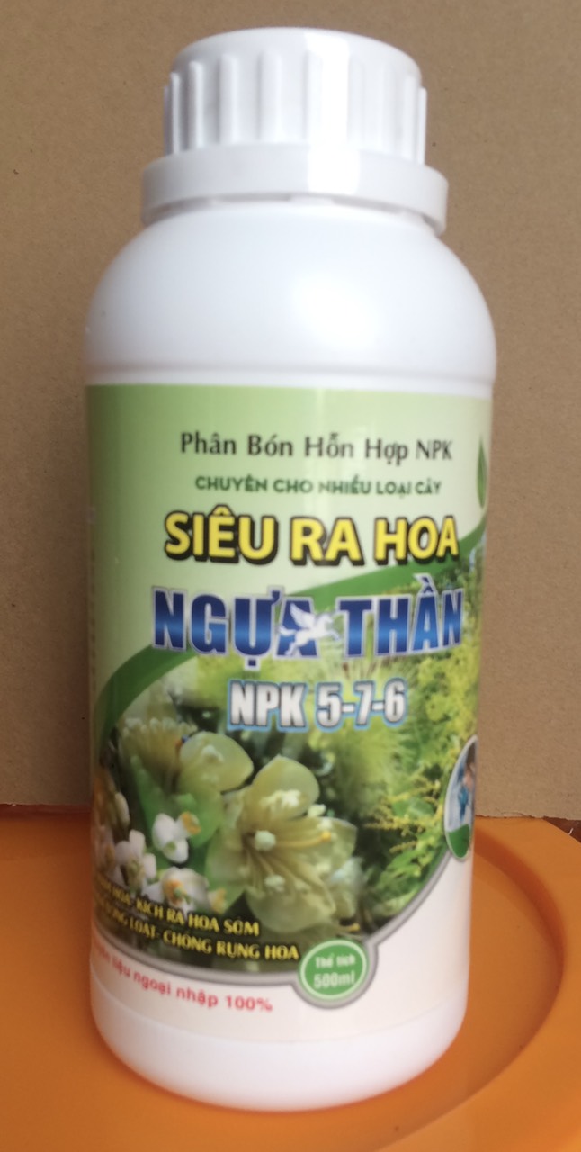 Siêu ra hoa chai 0.5L - Phân bón Venus Hoa Kỳ, kích ra hoa sớm, tạo mầm hoa