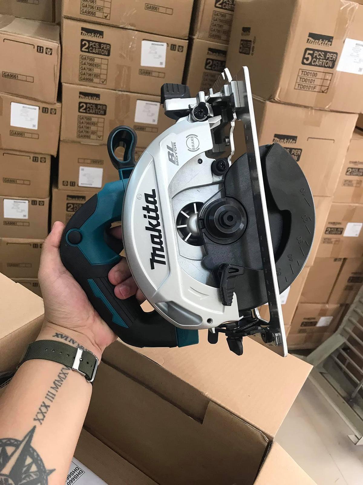 MÁY CƯA ĐĨA DÙNG PIN 18V 165MM MAKITA DHS660Z - HÀNG CHÍNH HÃNG