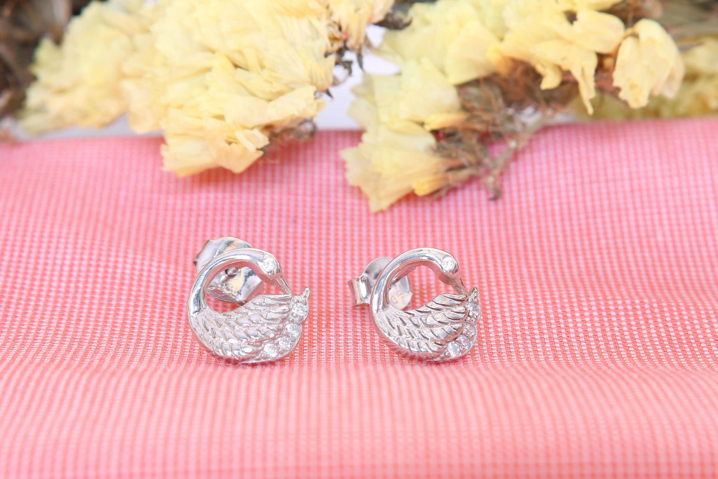 Bông tai bạc bạc Swan Flower