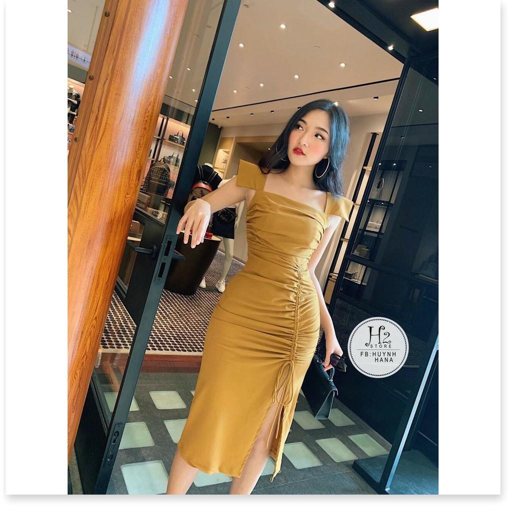 Đầm body cổ vuông nhúng eo xẻ tà