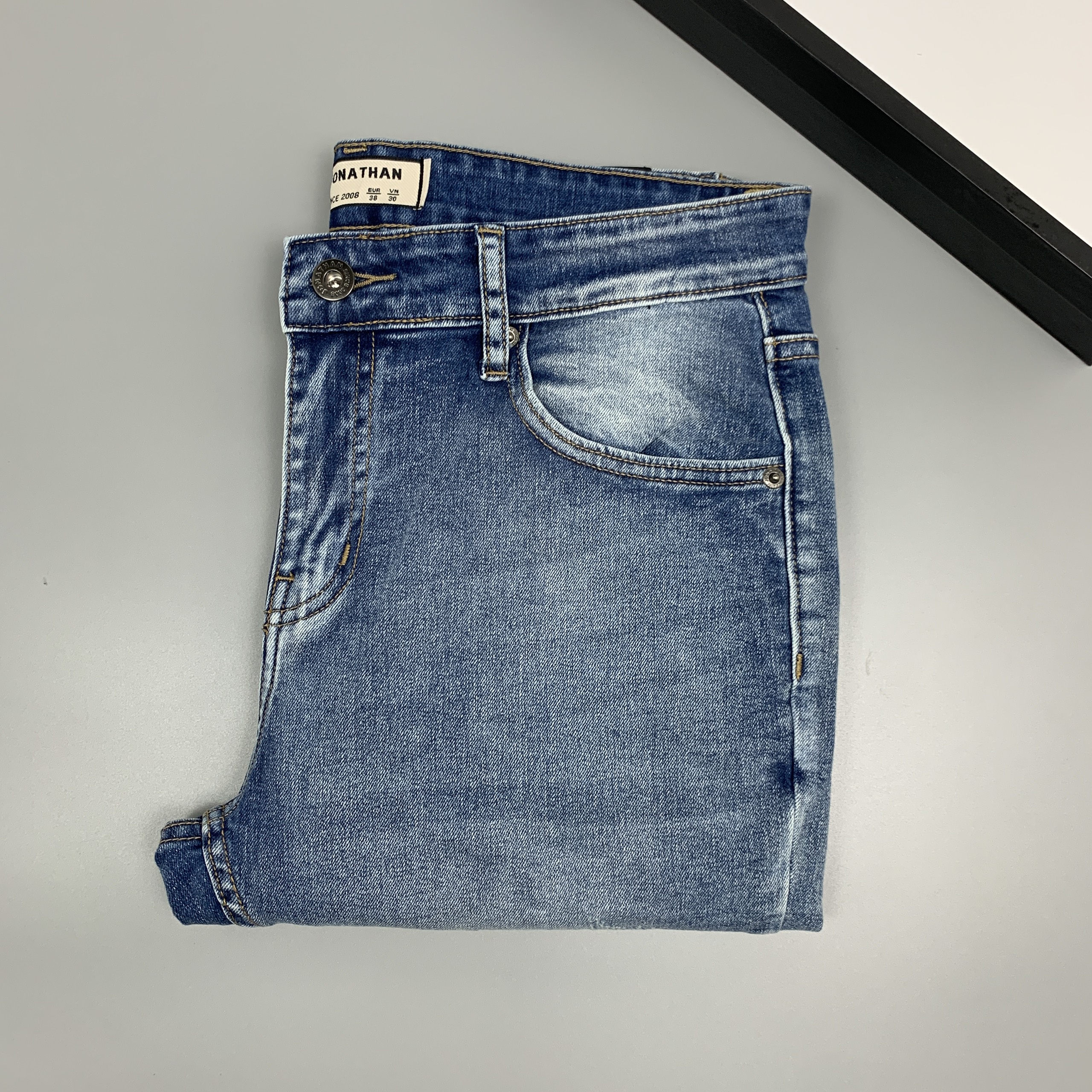 Quần jean nam xanh sáng JONATHAN QJ055 vải denim cao cấp co giãn nhẹ 4 chiều, form dáng chuẩn đẹp, trẻ trung, hottrend