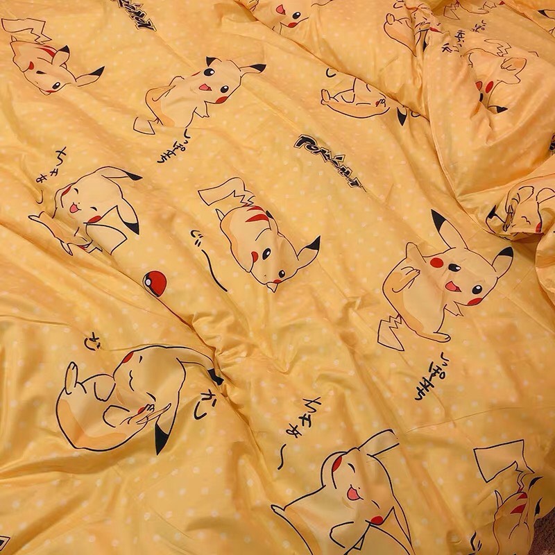 Bộ Drap &amp; Chăn Phao 5 Món Cotton Poly Pikachu