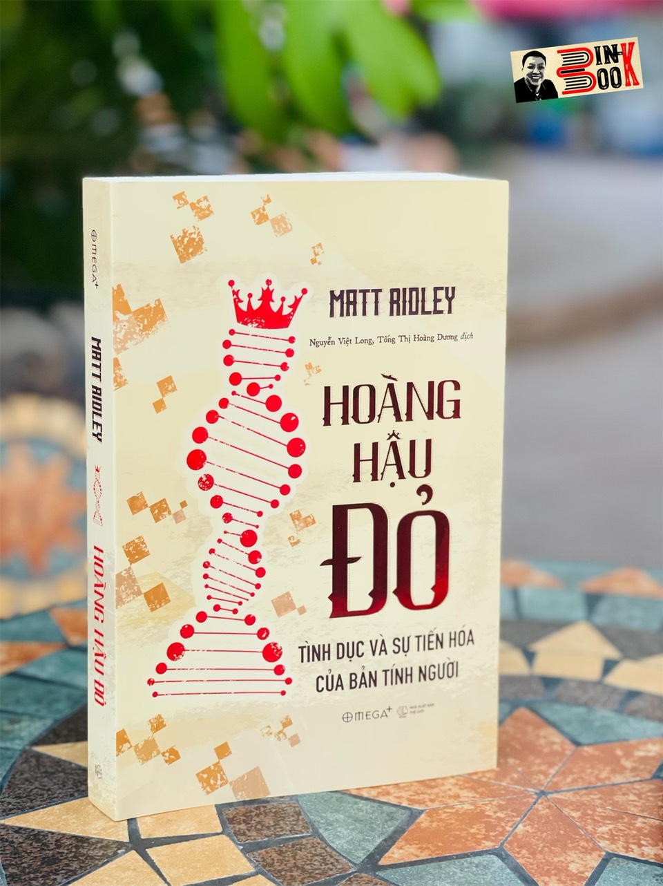 HOÀNG HẬU ĐỎ: Tình dục và sự tiến hóa của bản tính người – Matthew White Ridley - Nguyễn Việt Long, Tống Thị Hoàng Dương dịch – Omega plus – Thế Giới