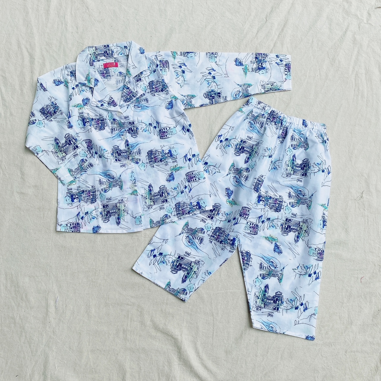 Pyjamas cho bé họa tiết nhà có size đại