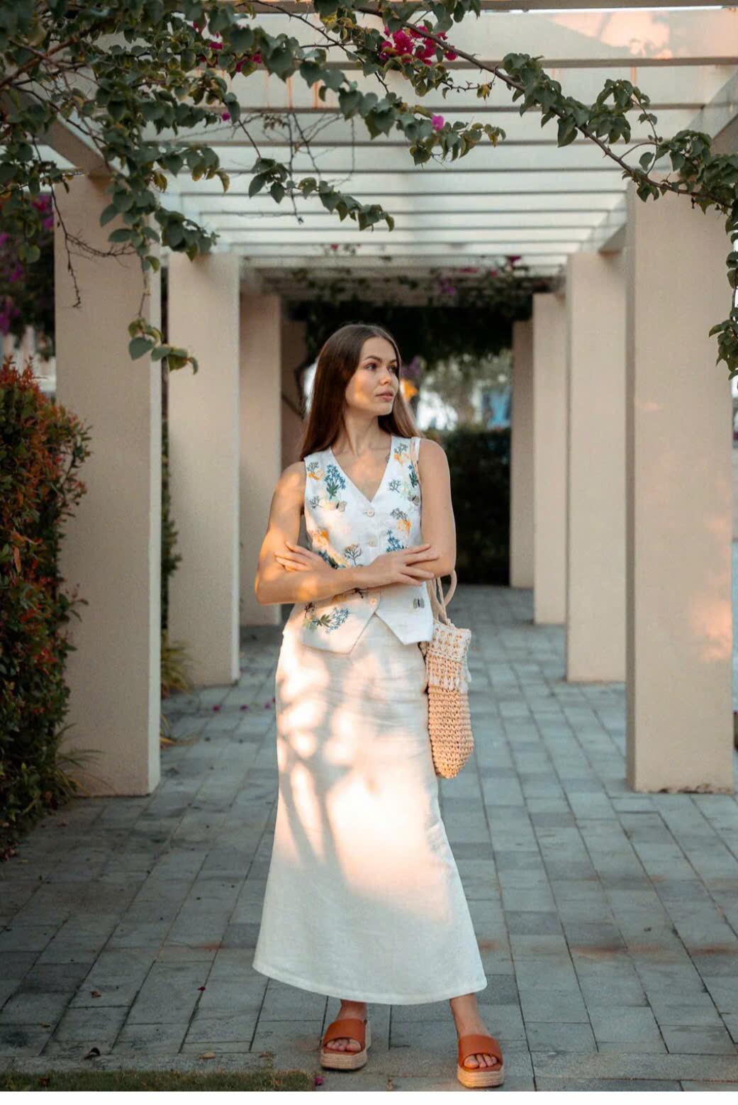Áo Vest Linen Thêu Tay Mơ Top238 thời trang thiết kế Hity