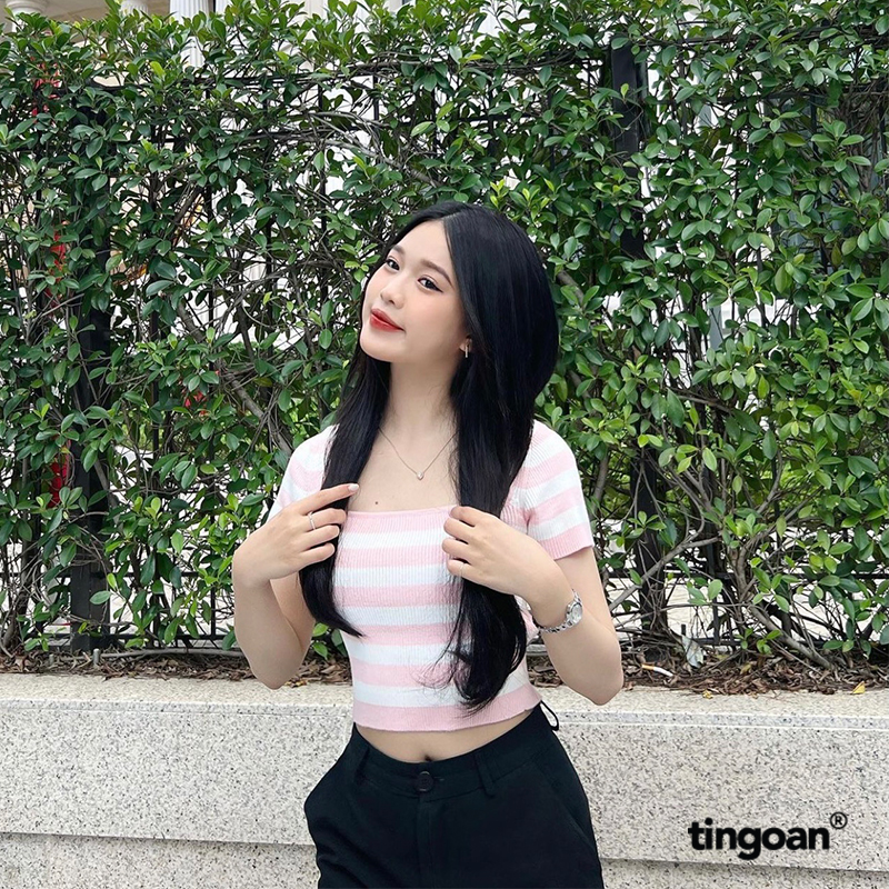 Áo len crop lửng ngắn tay cổ vuông kẻ trắng hồng BORA BORA TOP/PK