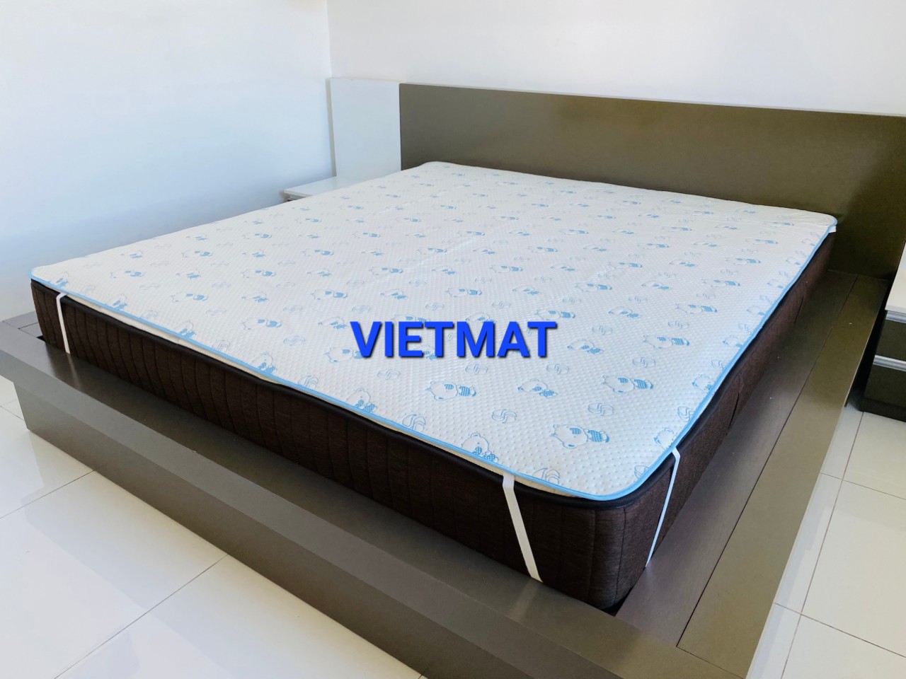 Combo 2 Tấm Lót Chống Thấm VIETMAT Màu Xanh (Size 160 x 200 cm)