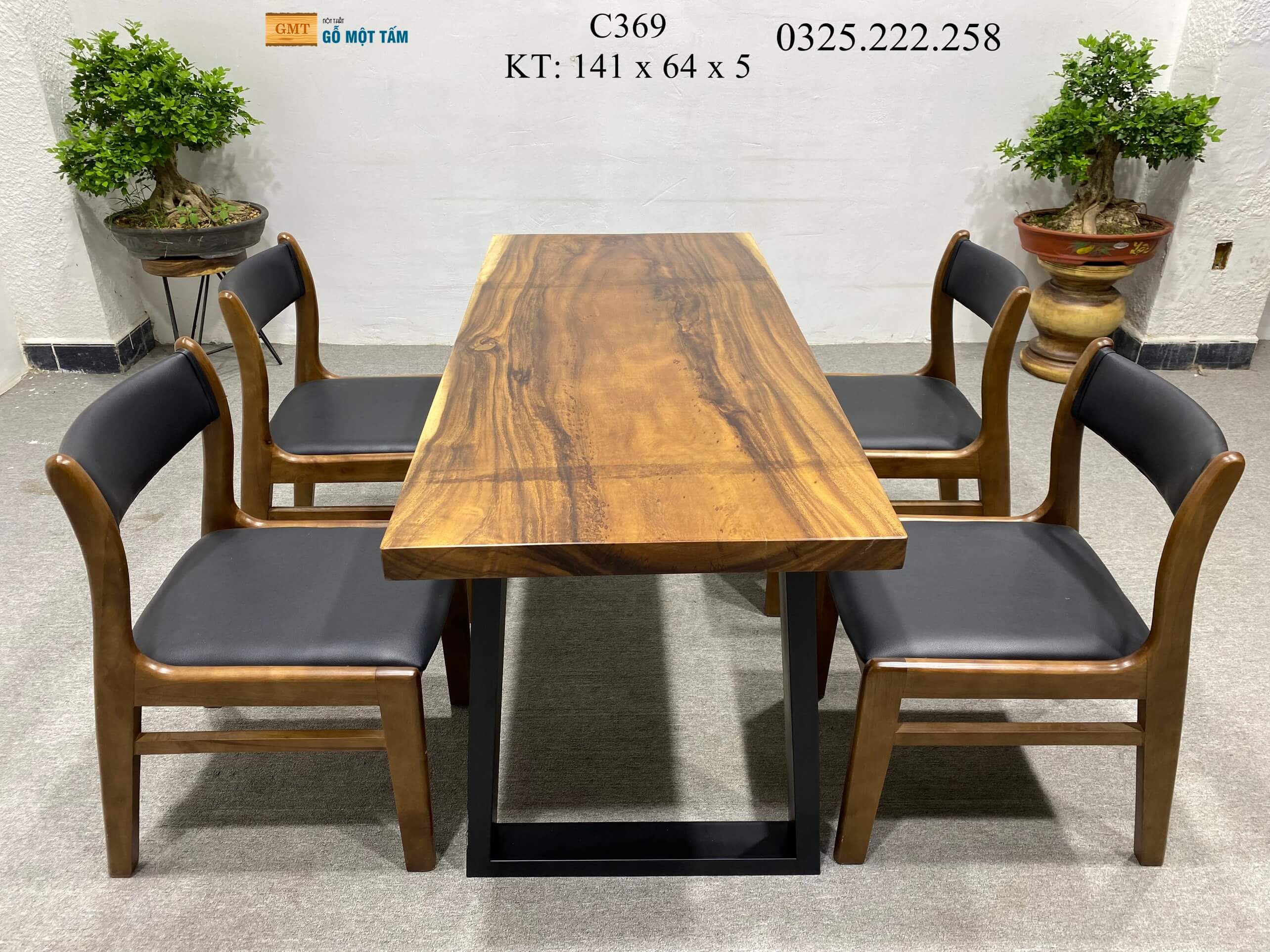 Bàn Sân Vườn Gỗ Me Tây, Bàn Ăn Gỗ Me Tây, Bàn Gỗ Me Tây Nguyên Tấm Dài 1,41m Rộng 64cm Dày 5cm