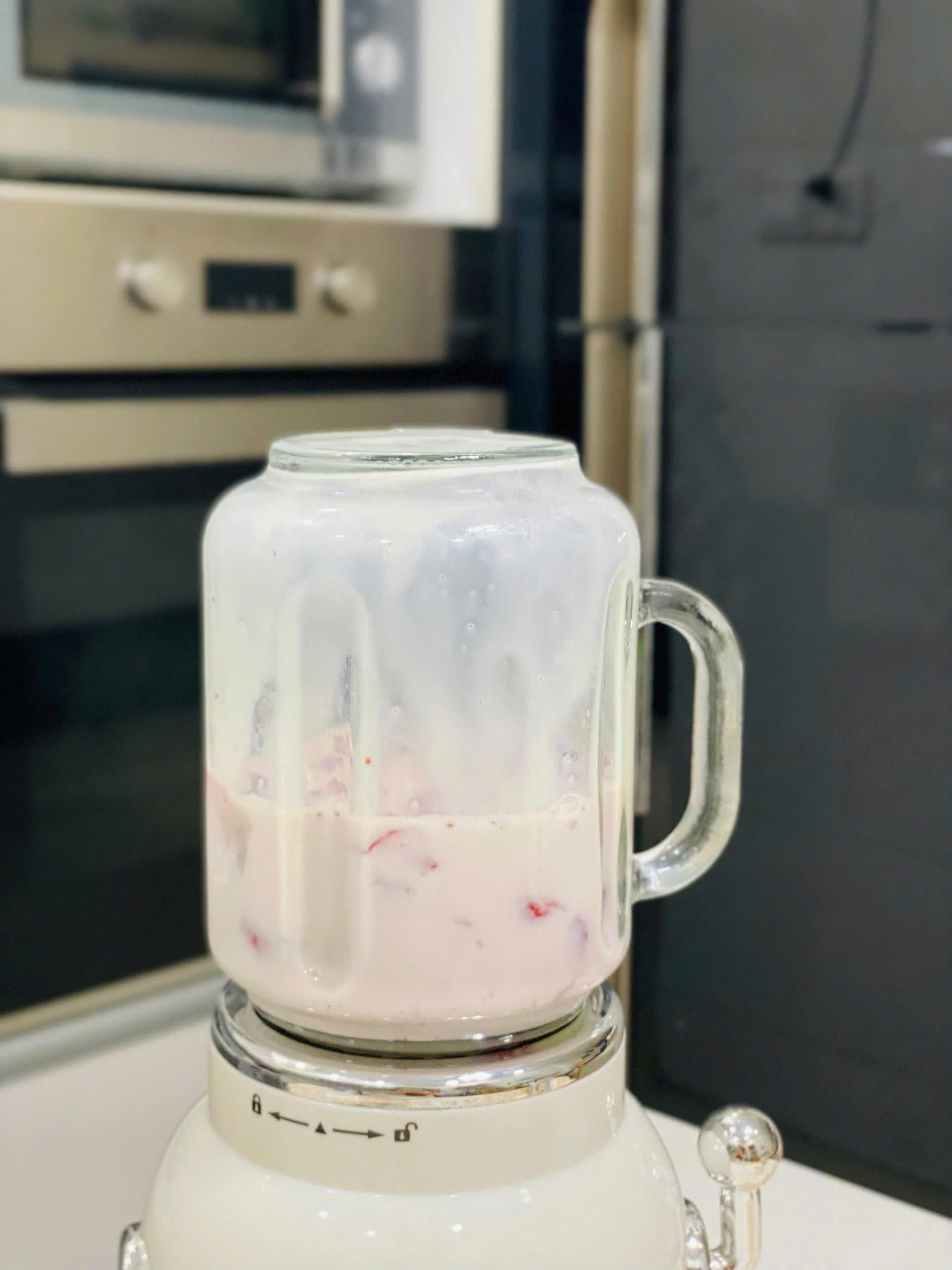 Máy xay sinh tố đa năng 2 cối 600ml Korea GMB-01 lưỡi dao 6 cánh - Hàng chính hãng