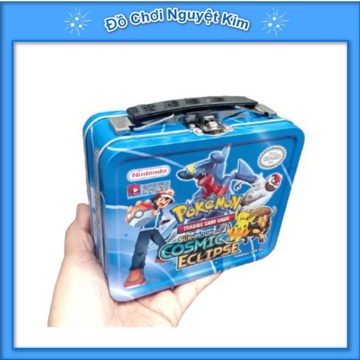 Thẻ Bài Pokemon Hộp Sắt Hàng Chuẩn Có Quai Nắp Cài - Loại Đẹp 40 Thẻ Bài Và 2 Túi Thẻ Vip