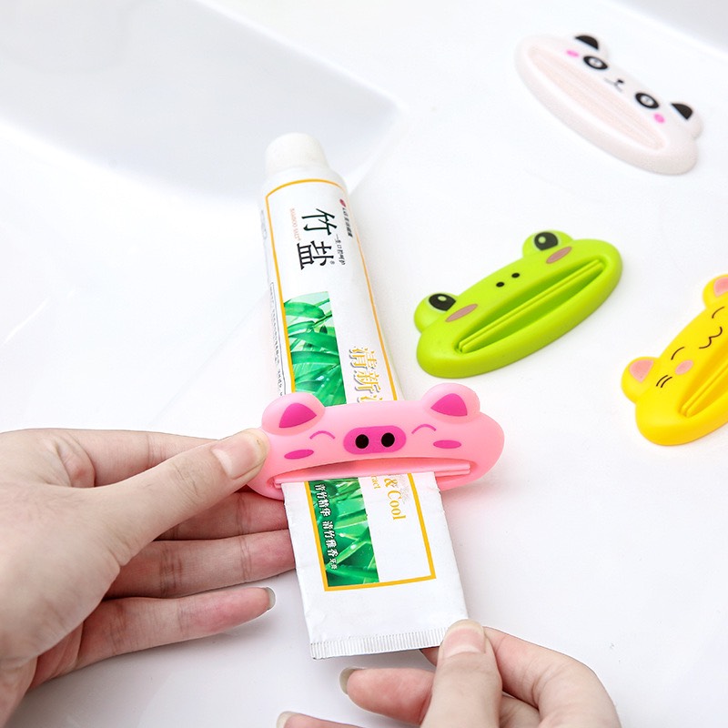 Dụng cụ vuốt kem đánh răng hình thú xinh xắn
